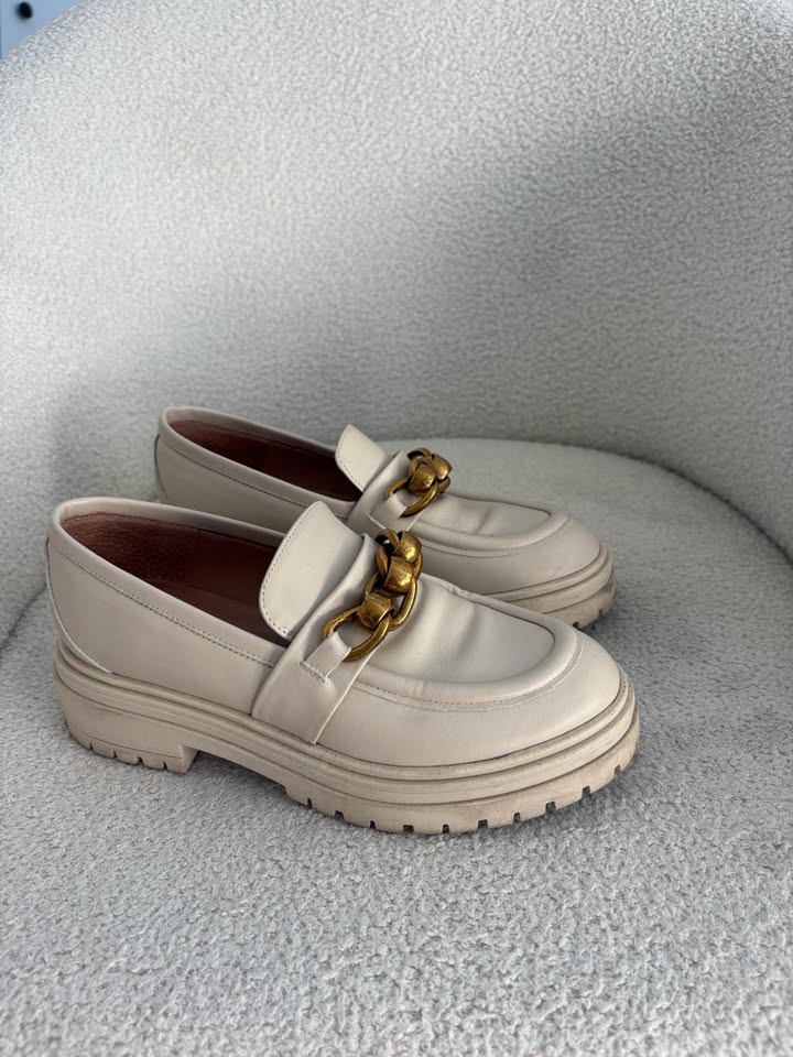Bianca Bucheri Loafer - size 37