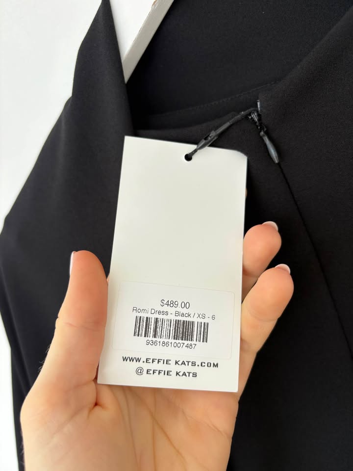 Effie Kats Gown - size XS BNWT