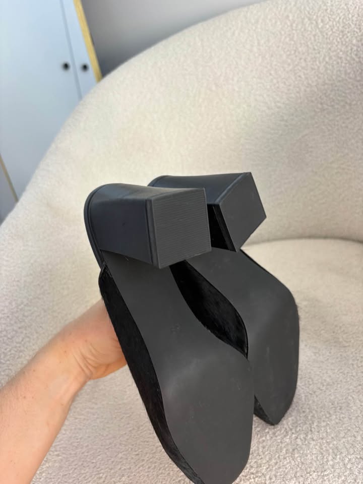 Wittner Heels - size 39