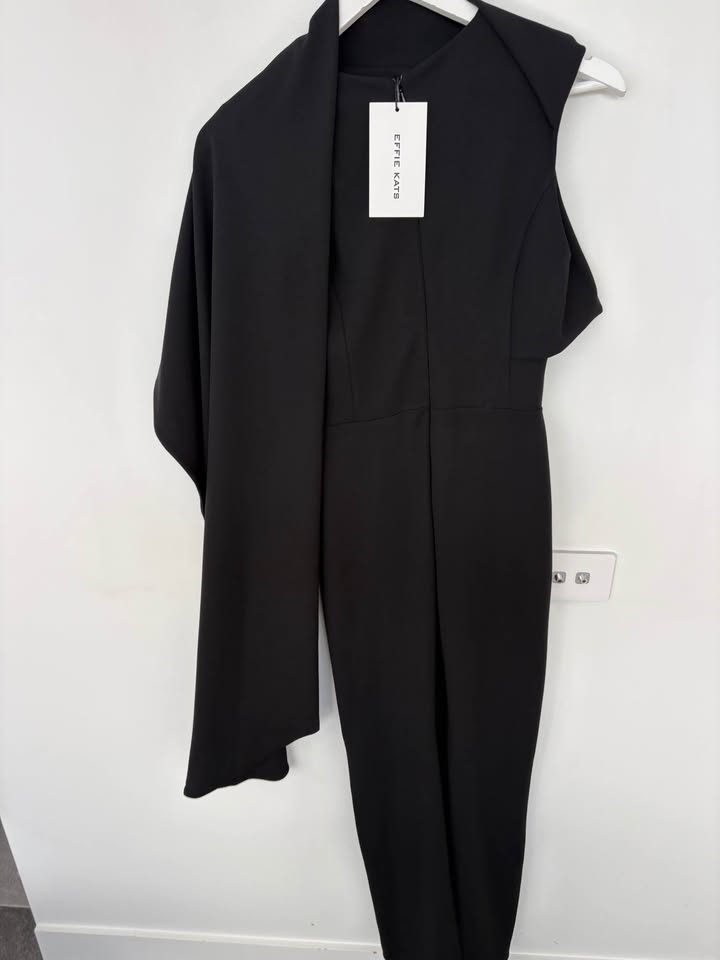Effie Kats Gown - size XS BNWT