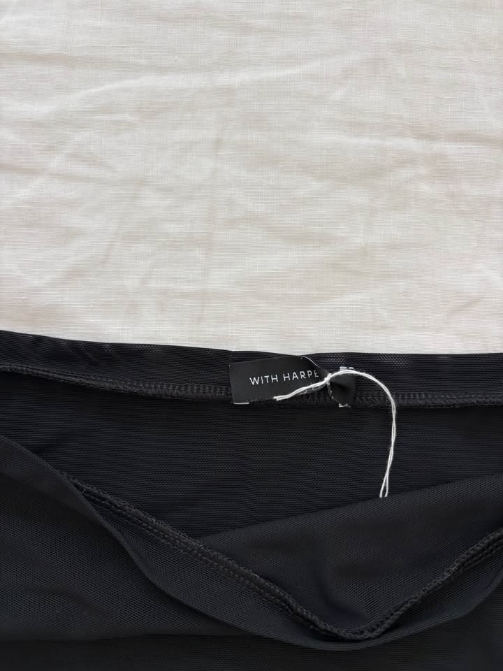 With Harper Lu Skirt - size XS
