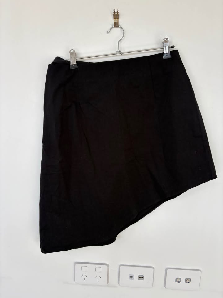 The Identical Set - size small BNWT