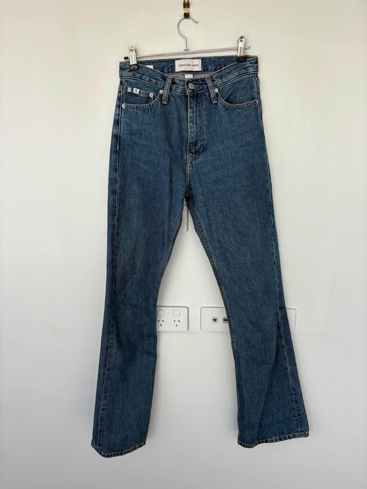 Calvin Klein Jeans - size 25