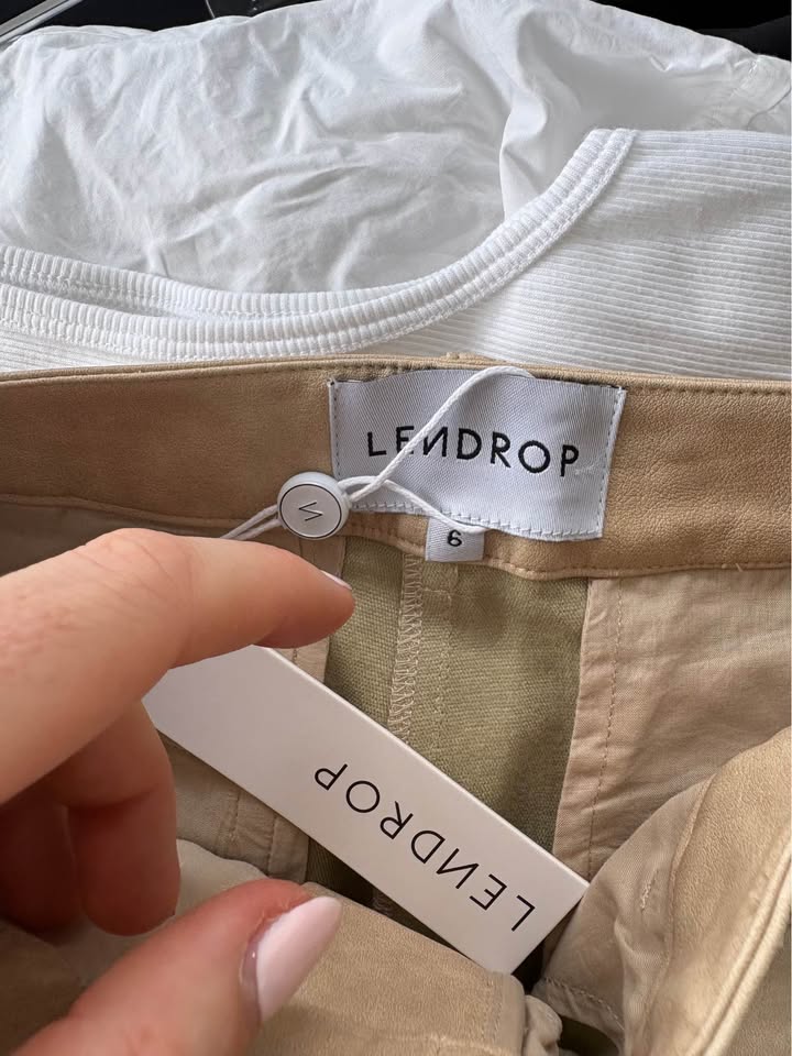 Lendrop Shorts - size 6 BNWT