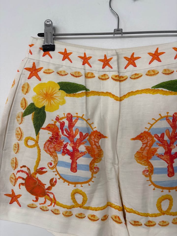 Maku Shorts - size 6