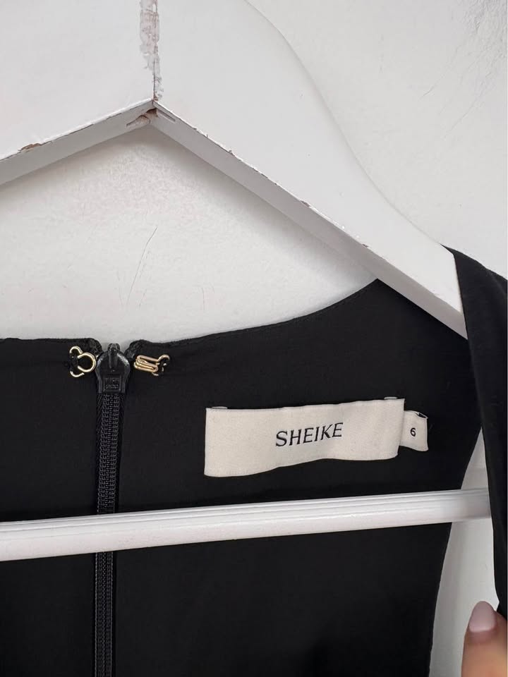 Sheike Maxi Dress - size 6