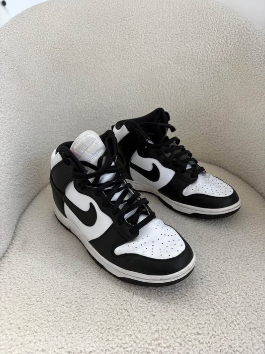 Nike Runners - size 40.5