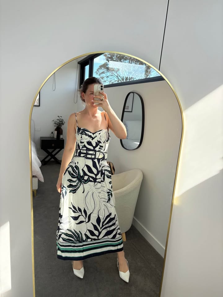 Rebecca Vallance Maxi - size 6 BNWT