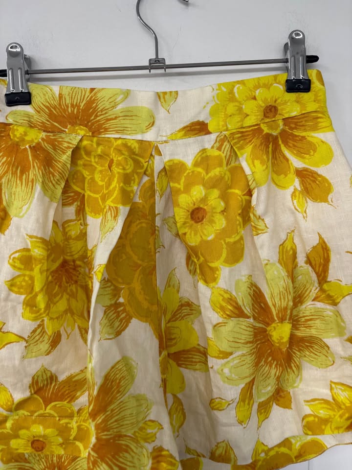 Alemais Shorts - size 8