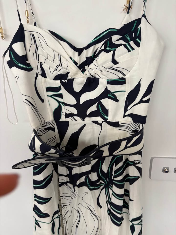 Rebecca Vallance Maxi - size 6 BNWT