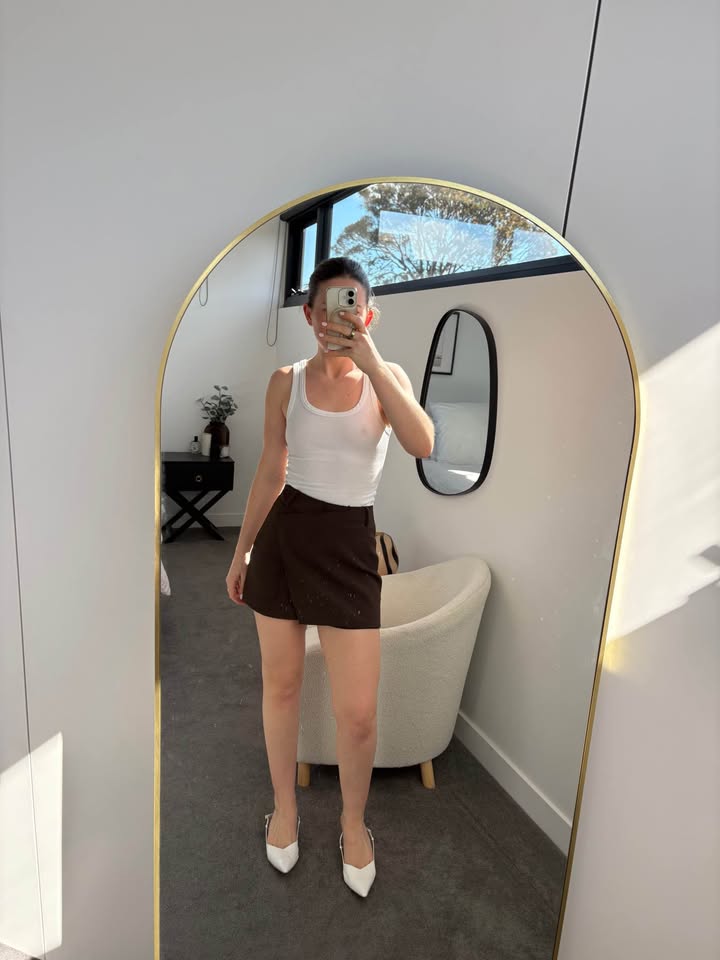 DISSH Skort - size 6