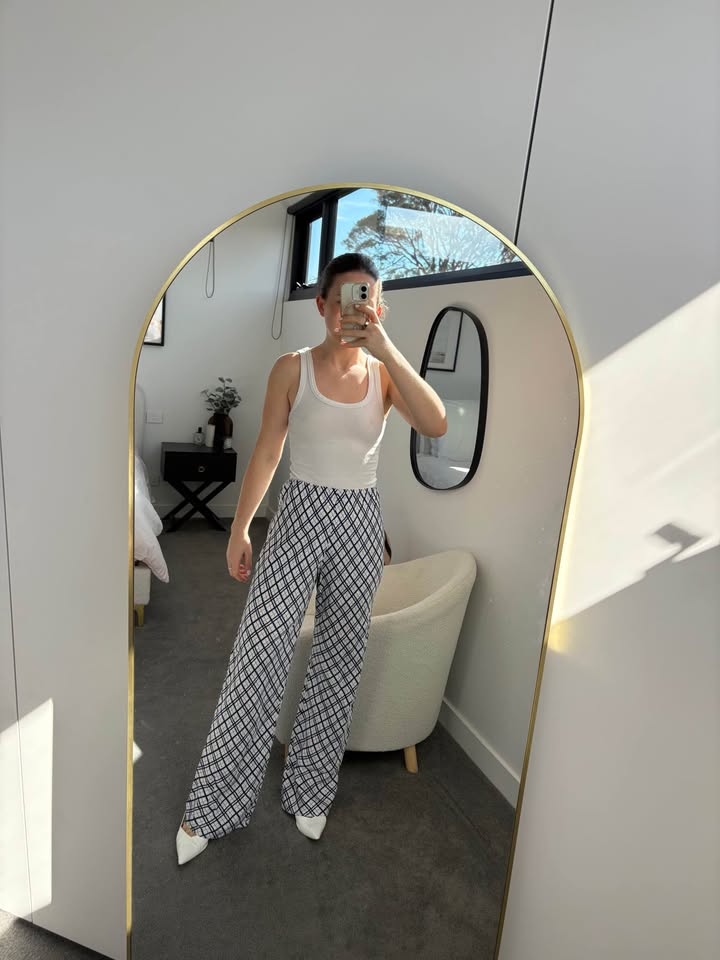 Witchery Pants - size 6