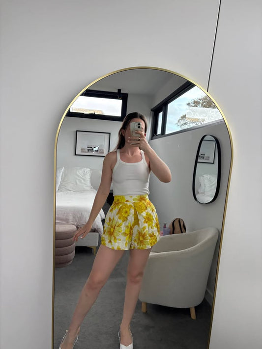 Alemais Shorts - size 8