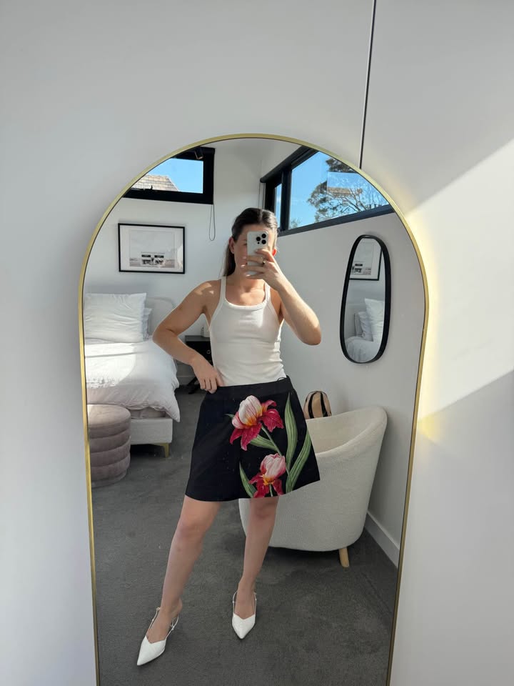 Saba Skirt - size 10