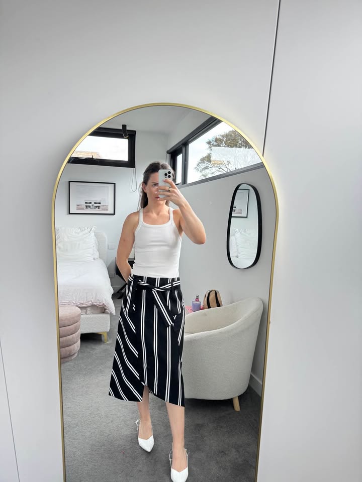 Maje Skirt - size 40 (large) BNWT