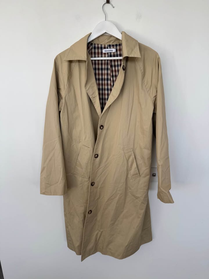 Atmos & Here Trench - size 10