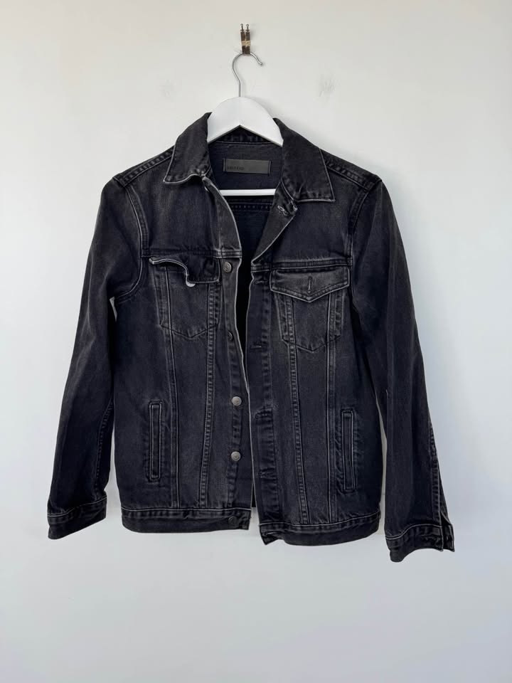 GRLFRND Denim Jacket - size small