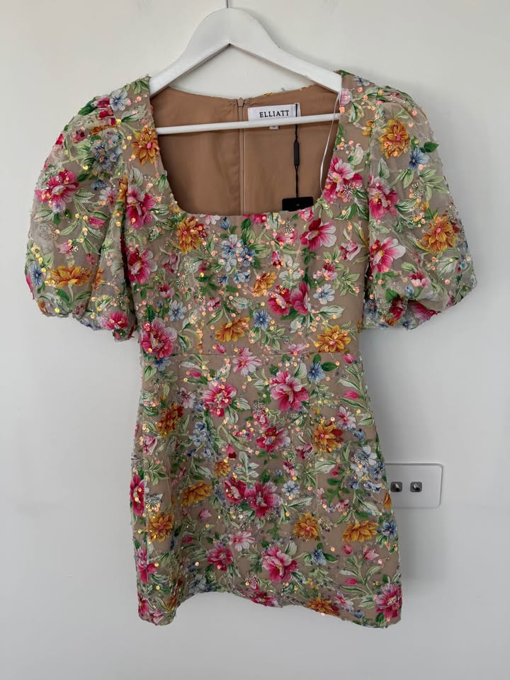 Elliatt Mini Dress - size small BNWT