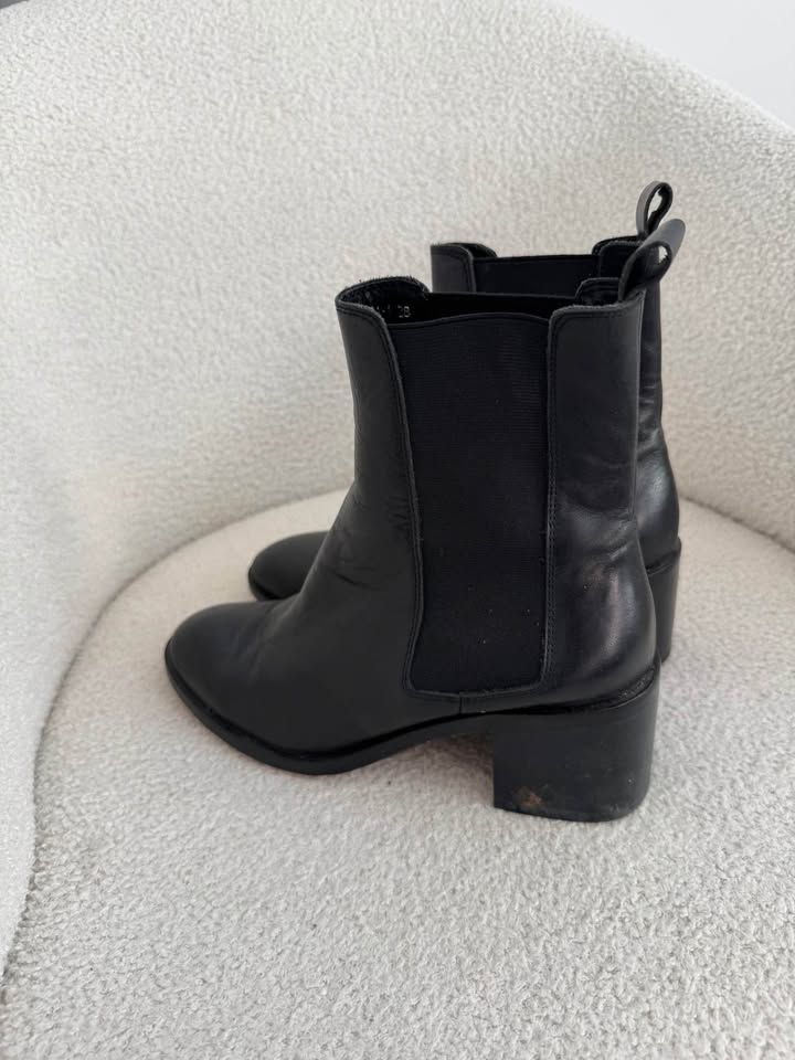 Alias Mae Boots - size 38