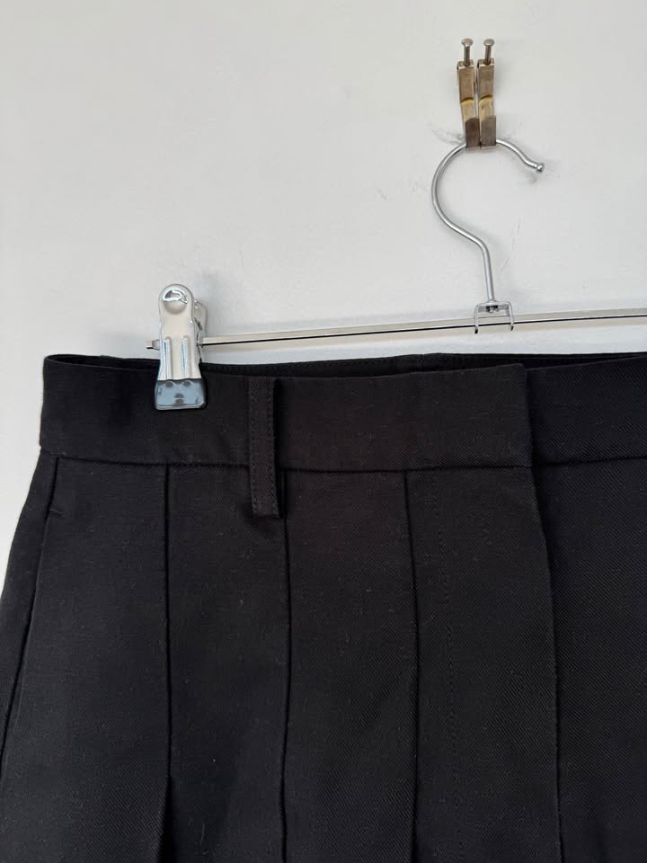 Witchery Skirt - size 8