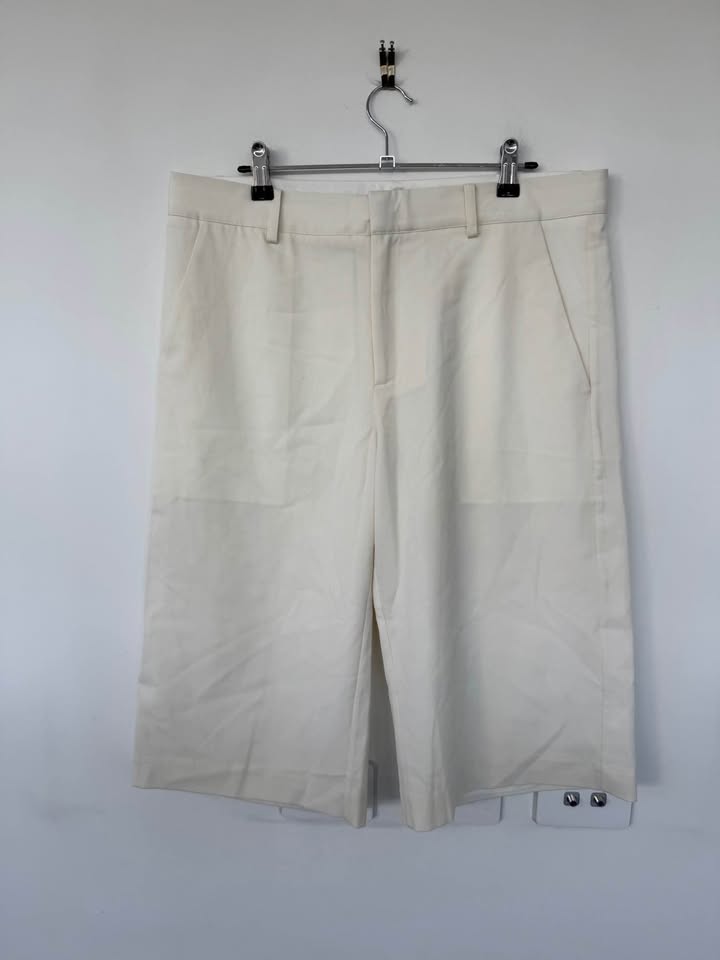 St Agni Shorts - size medium BNWT