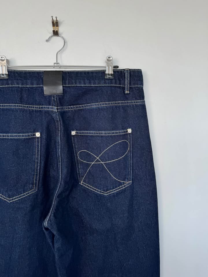 Rebe Jeans - size medium