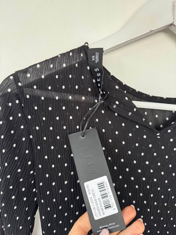 Lioness Maxi Dress - size XS BNWT