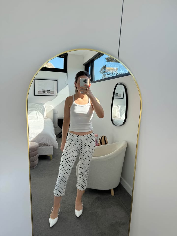 Pepper Mayo Capri Pants - size XS BNWT