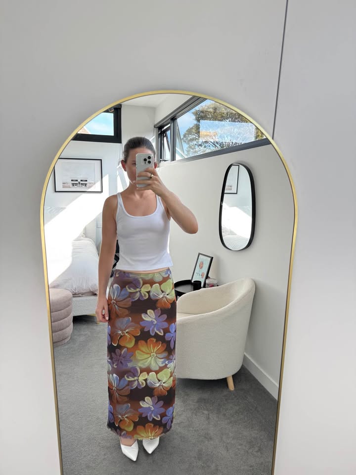 Ownley Skirt - size medium