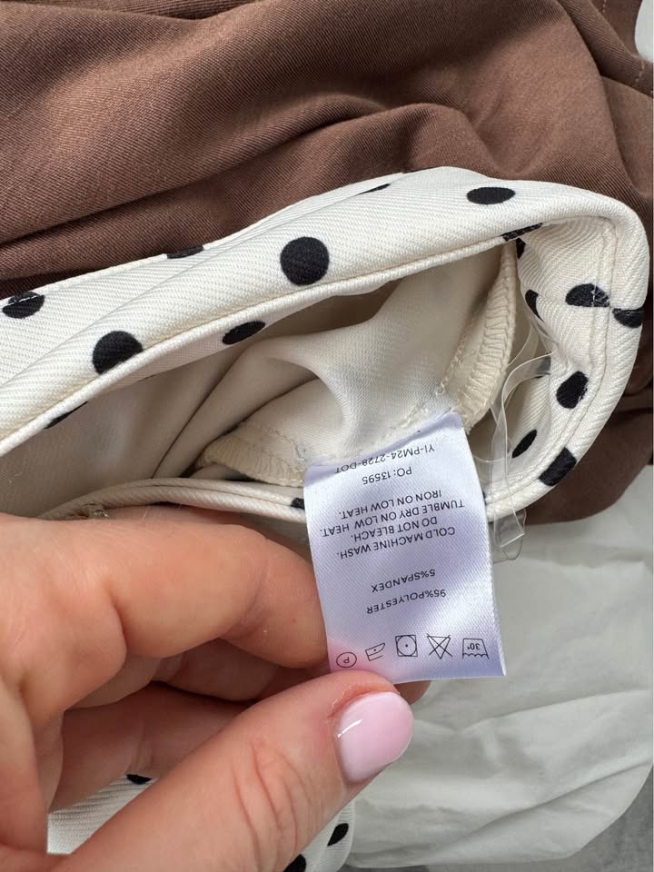 Pepper Mayo Capri Pants - size XS BNWT