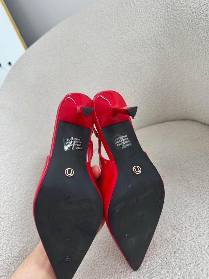 Novo Heels - size 7