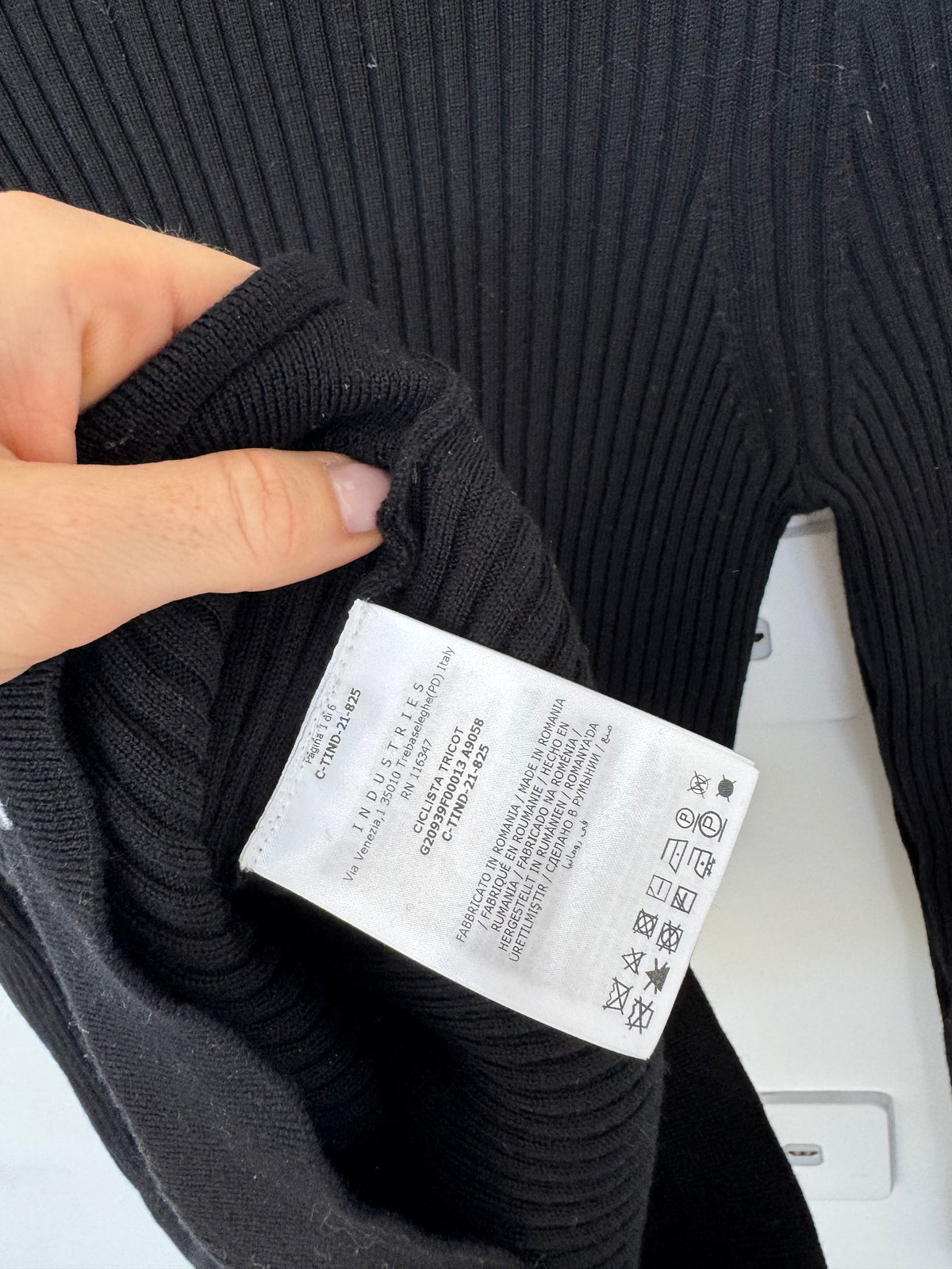 Moncler Black Turtleneck Knit - Size XL