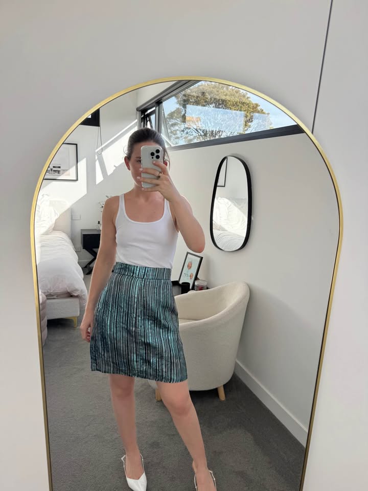 Scanlan Theodore Skirt - size 10
