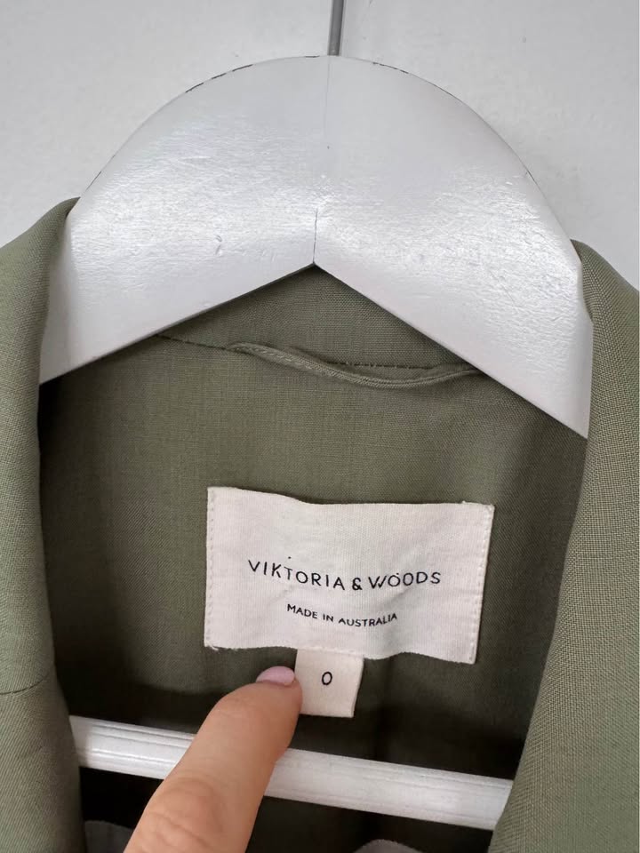 Viktoria and woods Suit - size 0