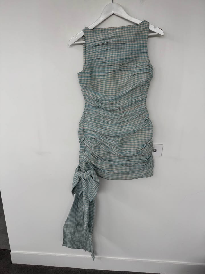 Lovaan Mini Dress - size 6