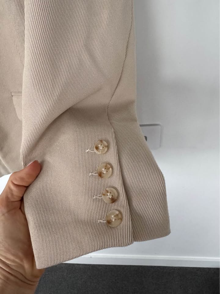 Na-Kd Blazer - size 32