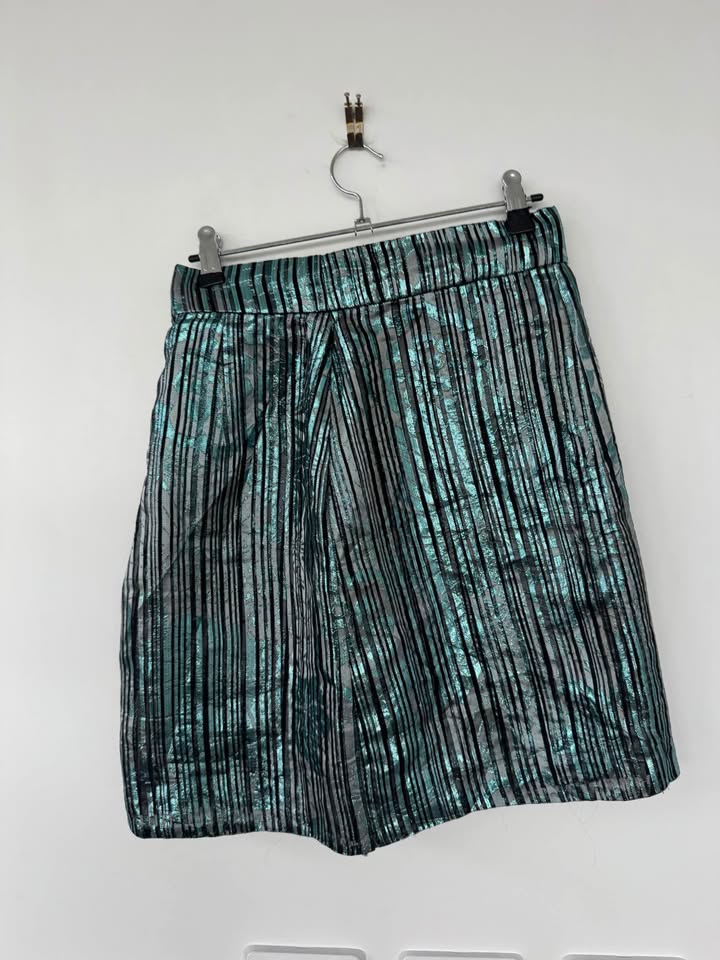Scanlan Theodore Skirt - size 10