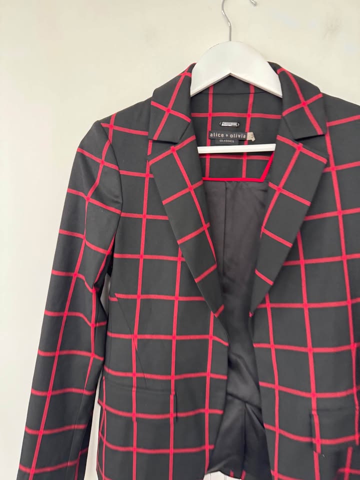 Alice + Olivia Blazer - size 6