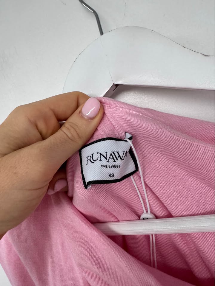 Runaway Top - size XS BNWT