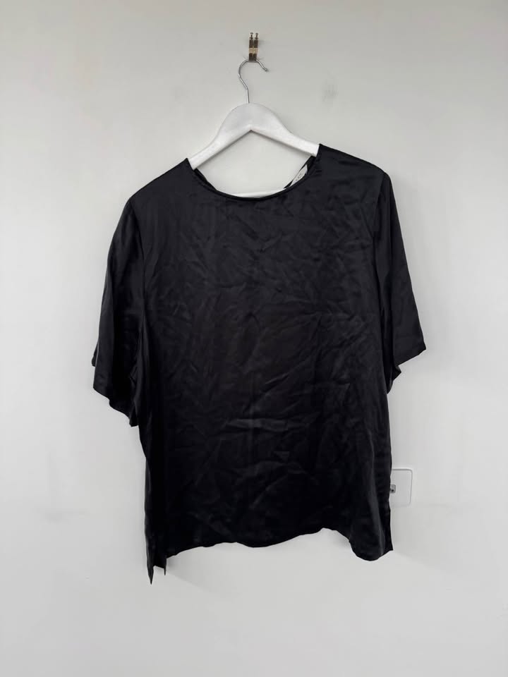 Dissh Silk Top - size 16