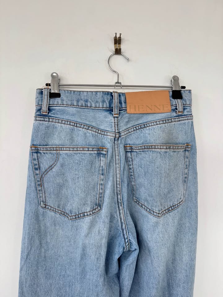 Henne Jeans - size 24