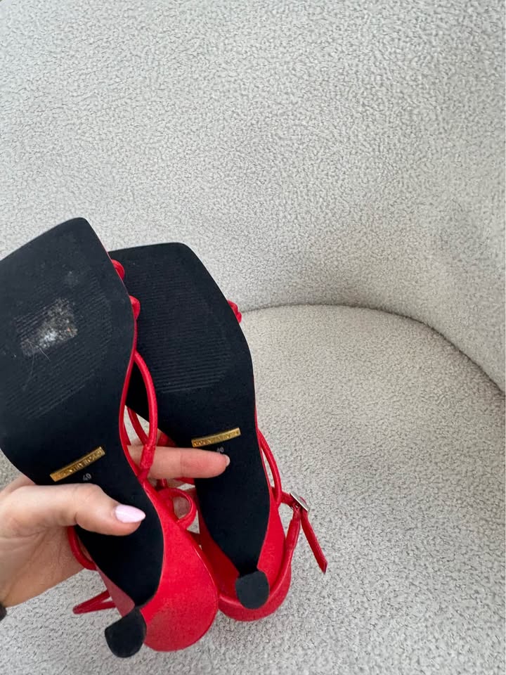 Country Road Heels - size 40