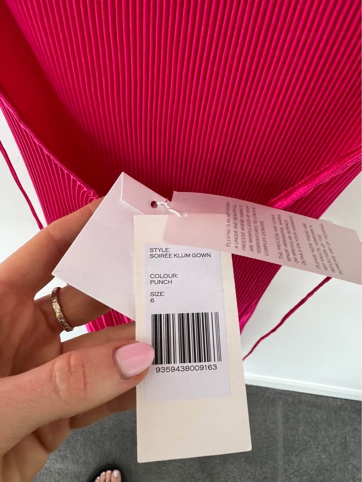 Lidee Dress - size 6 BNWT