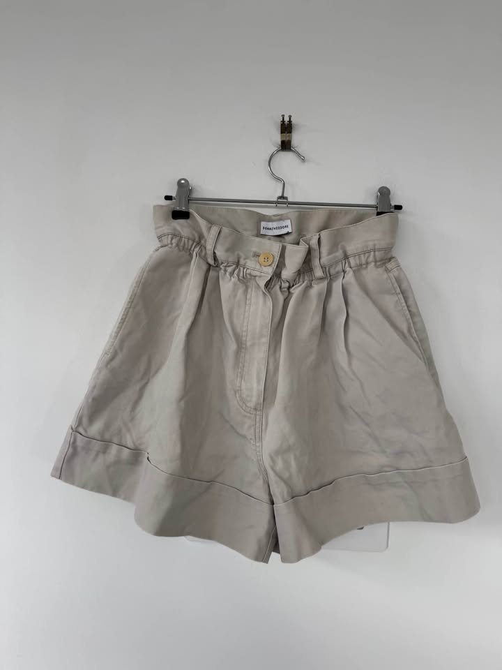 Scanlan Theodore Shorts - size SM
