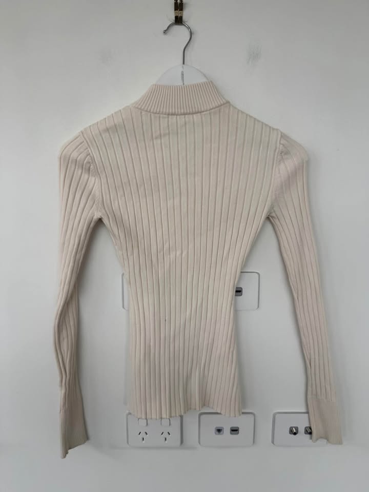 Kookai Zip Up Top - size 6