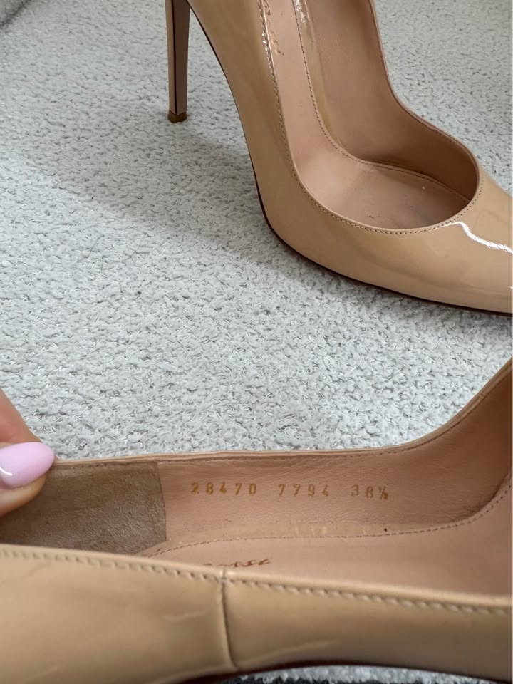 Gianvitto Rossi Heels - size 38 1/2