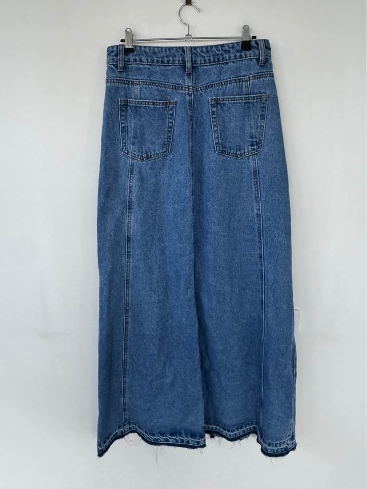 Dissh Skirt - size 6