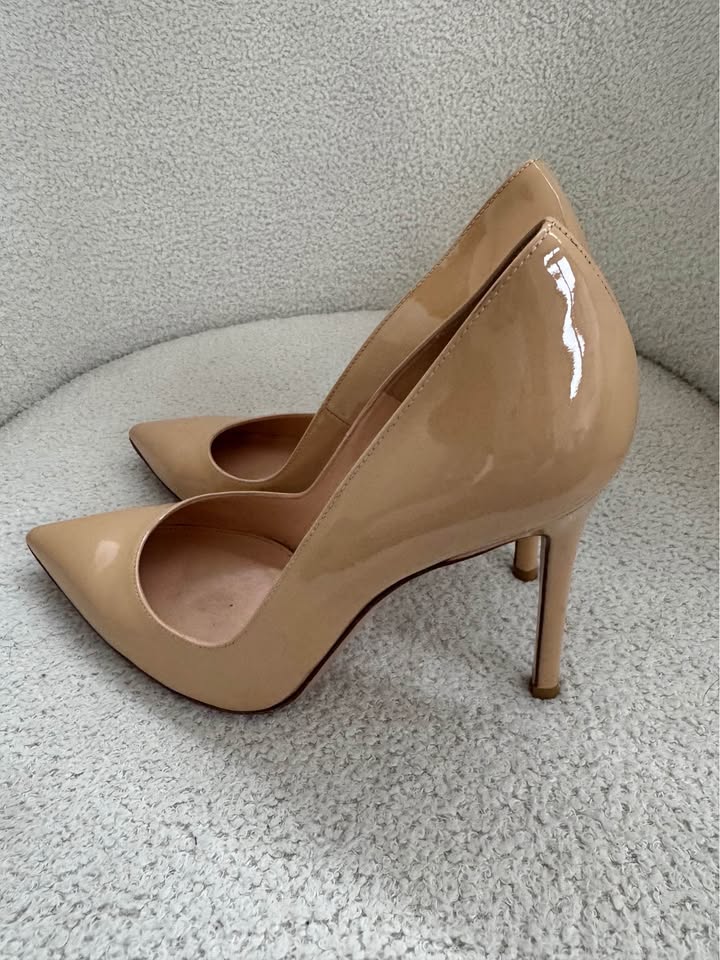 Gianvitto Rossi Heels - size 38 1/2