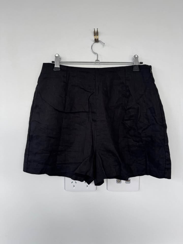 Dissh Linen Shorts - size 10