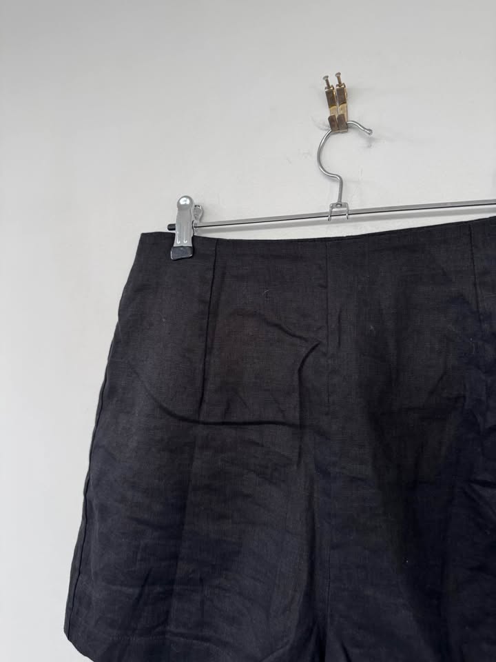 Dissh Linen Shorts - size 10